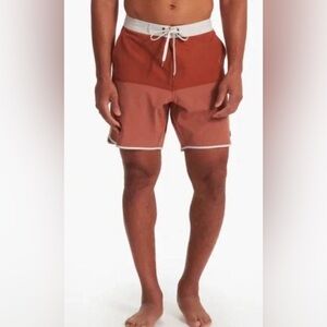Vuori Swim Men's Rust Two Tone Cruise BoardShorts. Size 33. Never Worn.